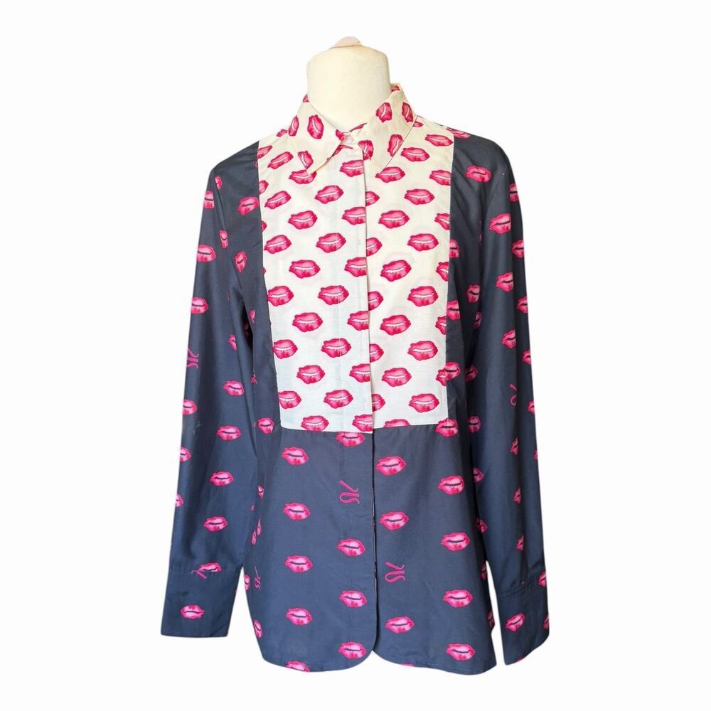 ROMY x Anouk Evelyn Shirt Lip Print Button Front Blouse NWT Women’s Small